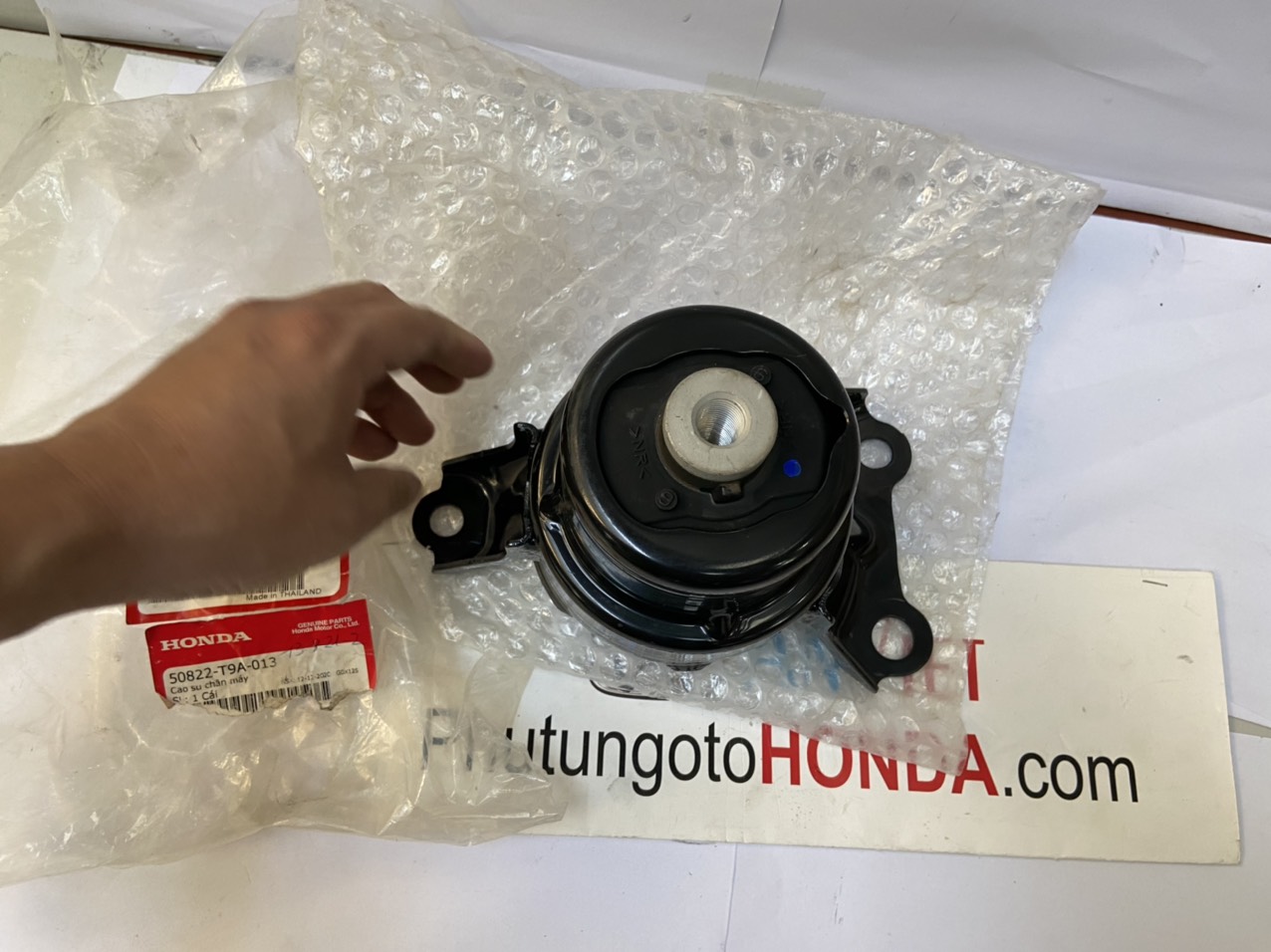 Chân máy dầu xe Honda CITY